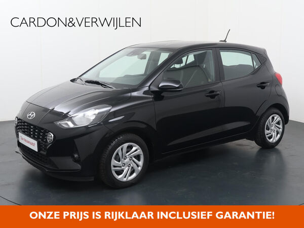 Hyundai i10 1.0 Comfort | 67 PK | Apple CarPlay / Android Auto | Airconditioning | Cruise control | Multifunctioneel stuurwiel | Speedlimiter | Automatische verlichting | Spraakbediening | Dab+ | Bluetooth | Laneassist | Deurvergrendeling | 5-deurs |