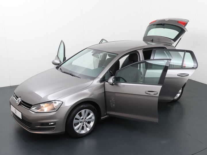 Volkswagen Golf 1.2 TSI Comfortline  | Automaat | Trekhaak | Cruise control | Navigatie | PDC | Autohold | Automatische verlichting | LM 16"|