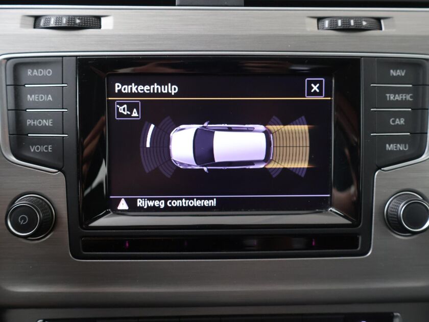 Volkswagen Golf 1.2 TSI Comfortline  | Automaat | Trekhaak | Cruise control | Navigatie | PDC | Autohold | Automatische verlichting | LM 16"|