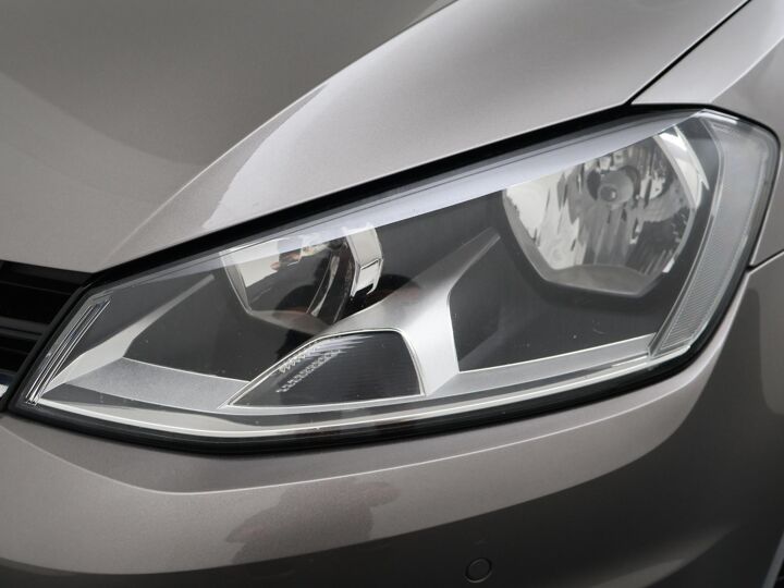 Volkswagen Golf 1.2 TSI Comfortline  | Automaat | Trekhaak | Cruise control | Navigatie | PDC | Autohold | Automatische verlichting | LM 16"|