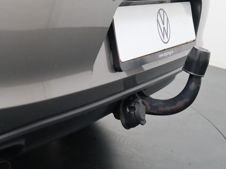 Volkswagen Golf 1.2 TSI Comfortline  | Automaat | Trekhaak | Cruise control | Navigatie | PDC | Autohold | Automatische verlichting | LM 16"|