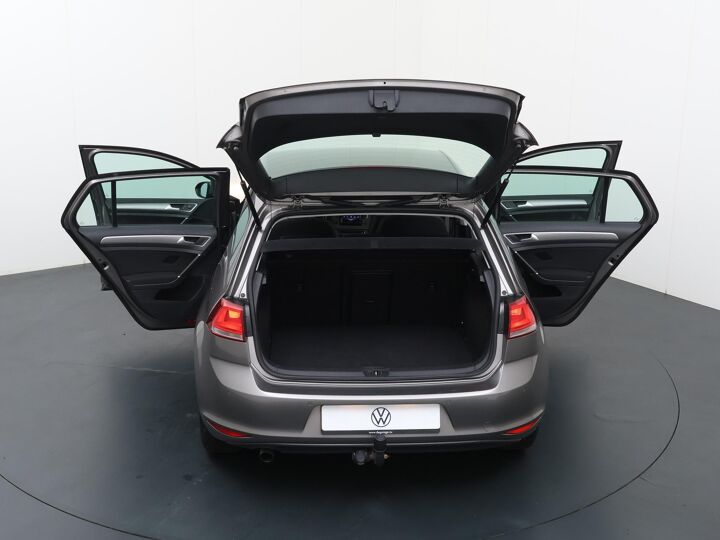 Volkswagen Golf 1.2 TSI Comfortline  | Automaat | Trekhaak | Cruise control | Navigatie | PDC | Autohold | Automatische verlichting | LM 16"|