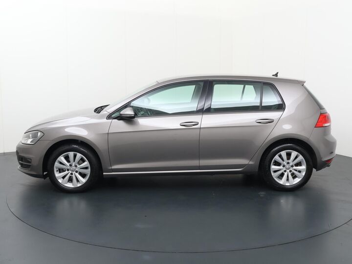 Volkswagen Golf 1.2 TSI Comfortline  | Automaat | Trekhaak | Cruise control | Navigatie | PDC | Autohold | Automatische verlichting | LM 16"|