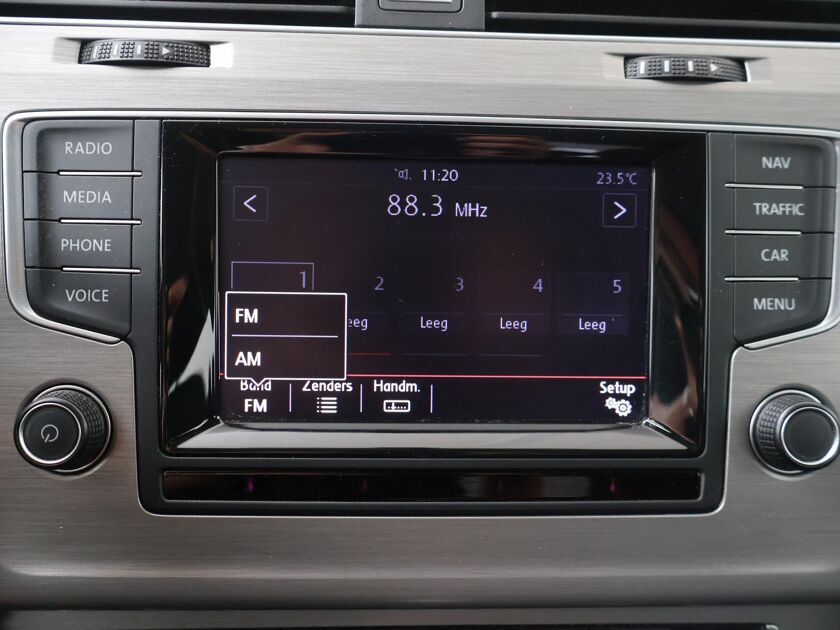 Volkswagen Golf 1.2 TSI Comfortline  | Automaat | Trekhaak | Cruise control | Navigatie | PDC | Autohold | Automatische verlichting | LM 16"|