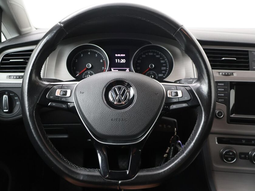 Volkswagen Golf 1.2 TSI Comfortline  | Automaat | Trekhaak | Cruise control | Navigatie | PDC | Autohold | Automatische verlichting | LM 16"|
