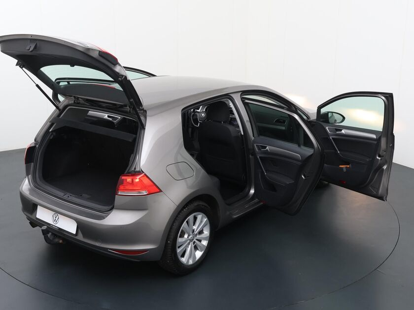 Volkswagen Golf 1.2 TSI Comfortline  | Automaat | Trekhaak | Cruise control | Navigatie | PDC | Autohold | Automatische verlichting | LM 16"|