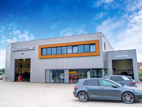 BMW 2-serie Active Tourer 225xe iPerformance eDrive Edition | 136 PK | SoH 90% | Panoramadak | Head-Up display | Achteruitrijcamera | M Sport |