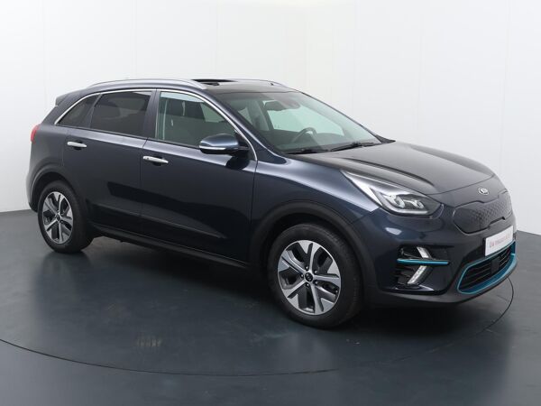 Kia e-Niro DynamicPlusLine 39 kWh | Automaat | Panorama dak | Multifunctioneel stuurwiel | Bluetooth | Spraakbediening | Automatische verlichting | Cruise control | Spiegelverwarming | Dab+ | Navigatie | Apple Carplay - Androidauto | Climate | Stoelverwarming | Stuurverwarming | Parkeersensoren voor + Achter | Achteruitrijcamera | Lm17'' |