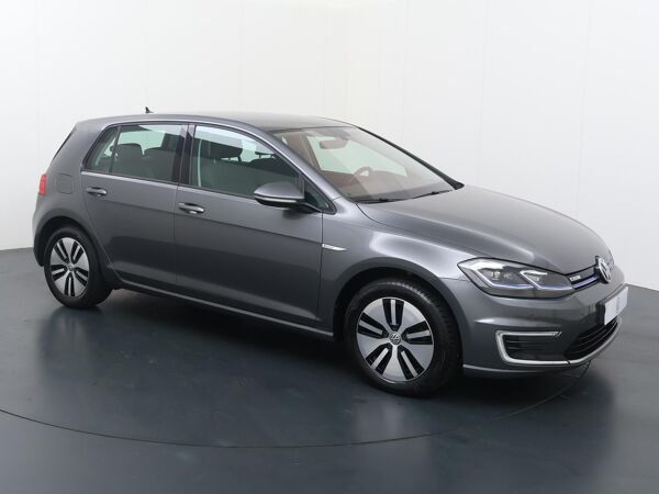 Volkswagen e-Golf E-DITION | 136 PK | SoH 90% | Warmtepomp | LED verlichting | Adaptief cruise control |