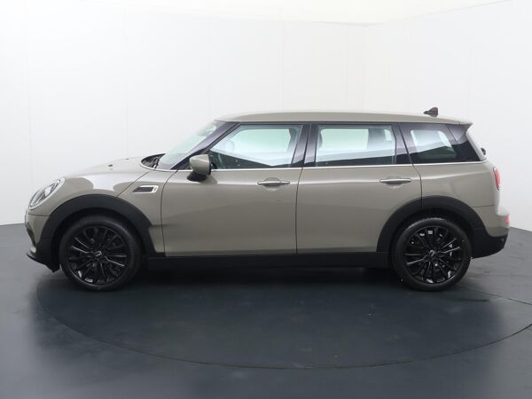 Mini Mini Clubman 1.5 One Business Edition | 102 PK | Navigatiesysteem | Cruise control | Climate control |