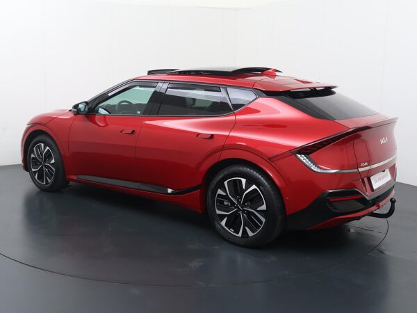 Kia EV6 GT-Line 77.4 kWh | SoH 100% | Panorama dak | Digitale cockpit | Automaat | Multifunctioneel stuurwiel | Cruise control | Laneassist | Flippers | Spraakbediening | Drivemode | Bluetooth | Navigatie | Apple Carplay - Androidauto | Dab+ | Kinderslot | Automatische achterklep | Inklapbare spiegels | Automatische verlichting | Climate | Stoel verwarming/Ventilatie | Stuurverwarming | Achteruitrijcamera + 360 camera | Autohold | Memoryseat | Meridian surround sound | Lm19'' | Trekhaak |