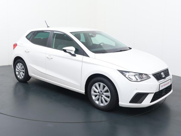 SEAT Ibiza 1.0 TSI Style Business Intense | 95 PK | Multifunctioneel stuurwiel | Cruise control | Automatische verlichting | Inklapbare spiegels | Achteruitrijcamera | Parkeersensoren | Deurvergrendeling | Climate | Bluetooth | Spraakbediening | Navigatie | Apple Carplay - Androidauto | Lm15'' |