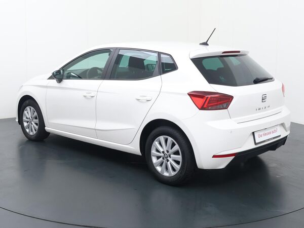 SEAT Ibiza 1.0 TSI Style Business Intense | 95 PK | Multifunctioneel stuurwiel | Cruise control | Automatische verlichting | Inklapbare spiegels | Achteruitrijcamera | Parkeersensoren | Deurvergrendeling | Climate | Bluetooth | Spraakbediening | Navigatie | Apple Carplay - Androidauto | Lm15'' |