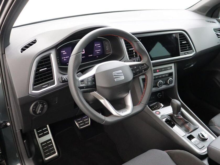 SEAT Ateca 1.5 TSI FR Business Intense DSG | Panodak | 19 inch Glossy Black LMV