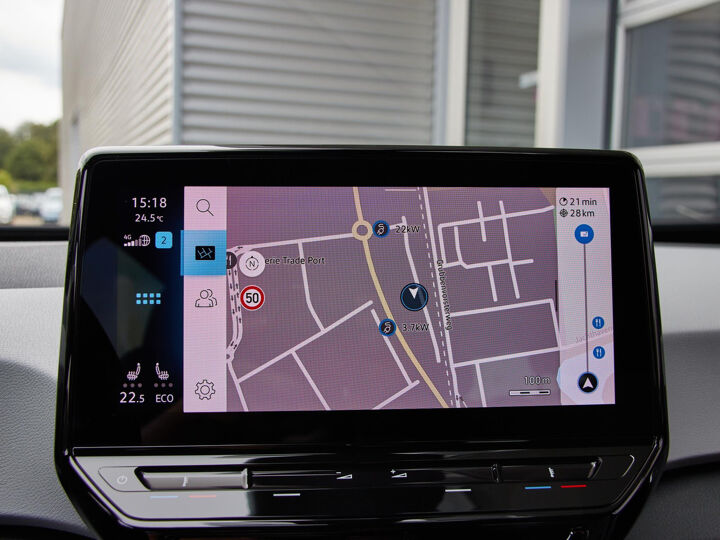 Volkswagen ID.3 First Plus 58 kWh | 8% bijtelling | Navigatie | Camera | LED | DAB