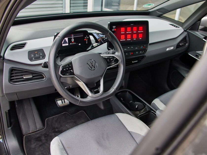 Volkswagen ID.3 First Plus 58 kWh | 8% bijtelling | Navigatie | Camera | LED | DAB