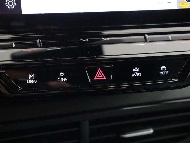 Volkswagen ID.3 Pro 58 kWh | 8% Bijtelling | LM 18" | Navigatie | Adaptive Cruise Control | DAB | Stoelverwarming | Parkeersensoren V+A