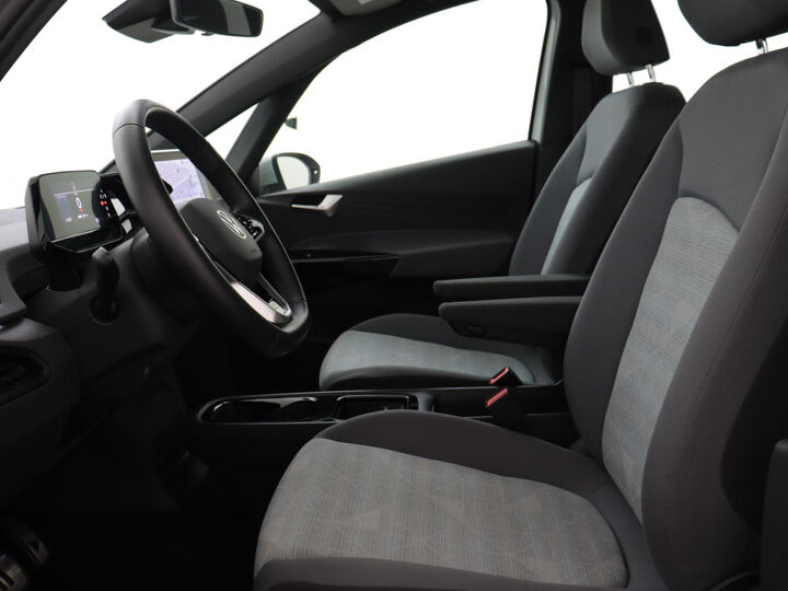 Volkswagen ID.3 Pro 58 kWh | 8% Bijtelling | LM 18" | Navigatie | Adaptive Cruise Control | DAB | Stoelverwarming | Parkeersensoren V+A