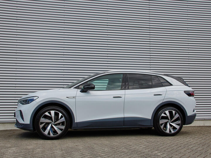 Volkswagen ID.4 First 77 kWh 204pk | 8% Bijtelling | Warmtepomp | Gratis Winterbandenset | DAB